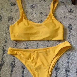 *sold*NWOT Manila Set YELLOW BIKINI Small top M bottom